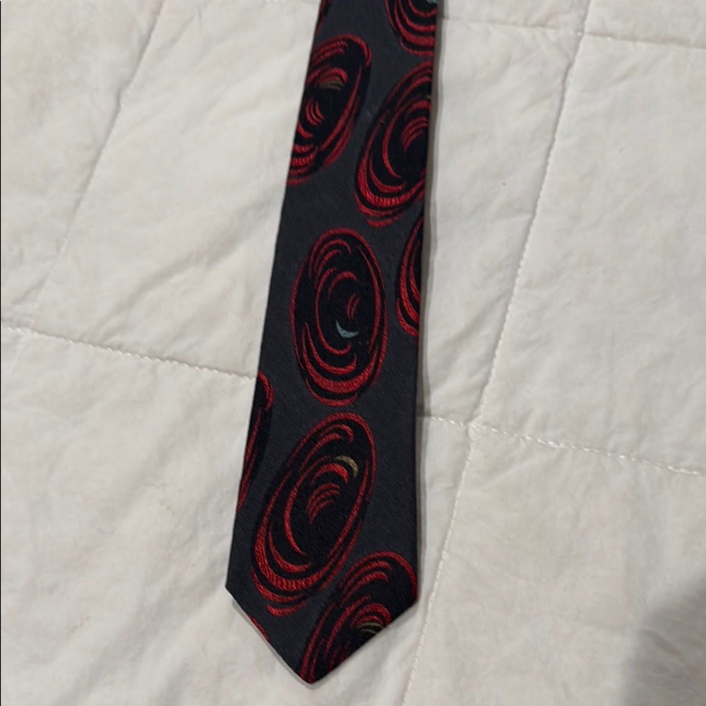 Elegant Red and Black Men's Tie